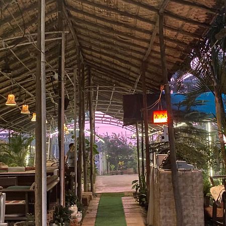 Wellness Inn 만드렘 외부 사진